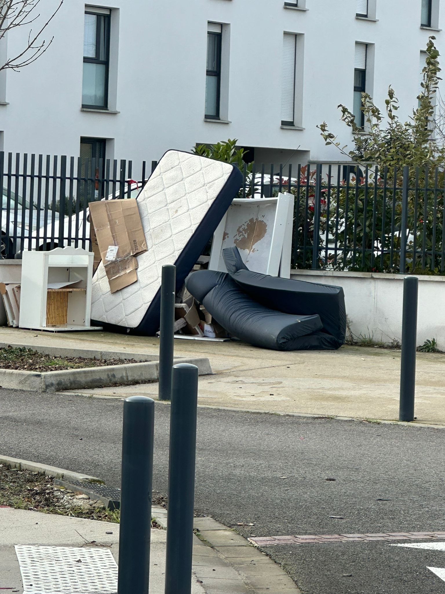 Nettoyage debarras dechets encombrant  toulouse 31000