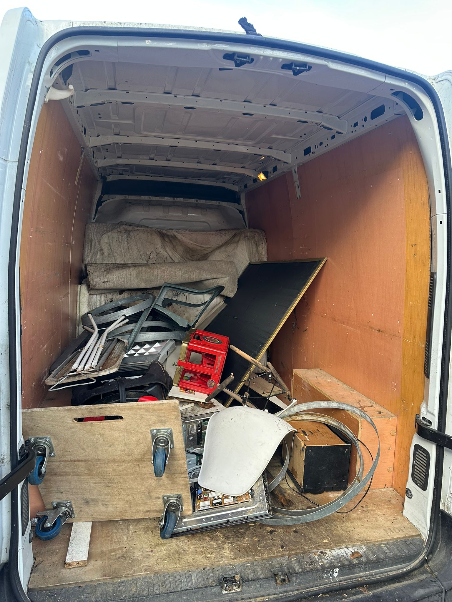 Nettoyage debarras dechets encombrant  toulouse 31000