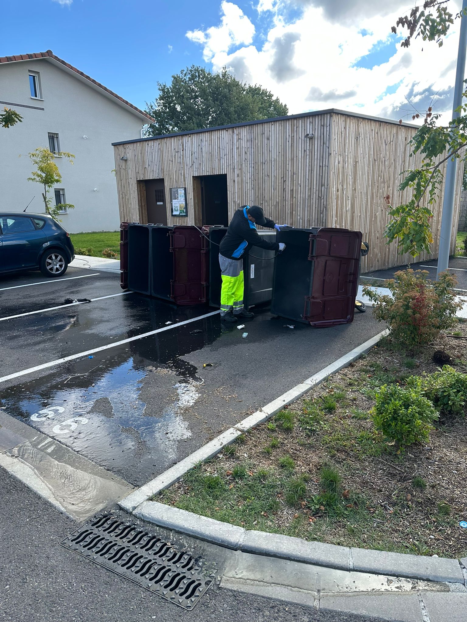 Nettoyage conteneur poubelle  toulouse 31000