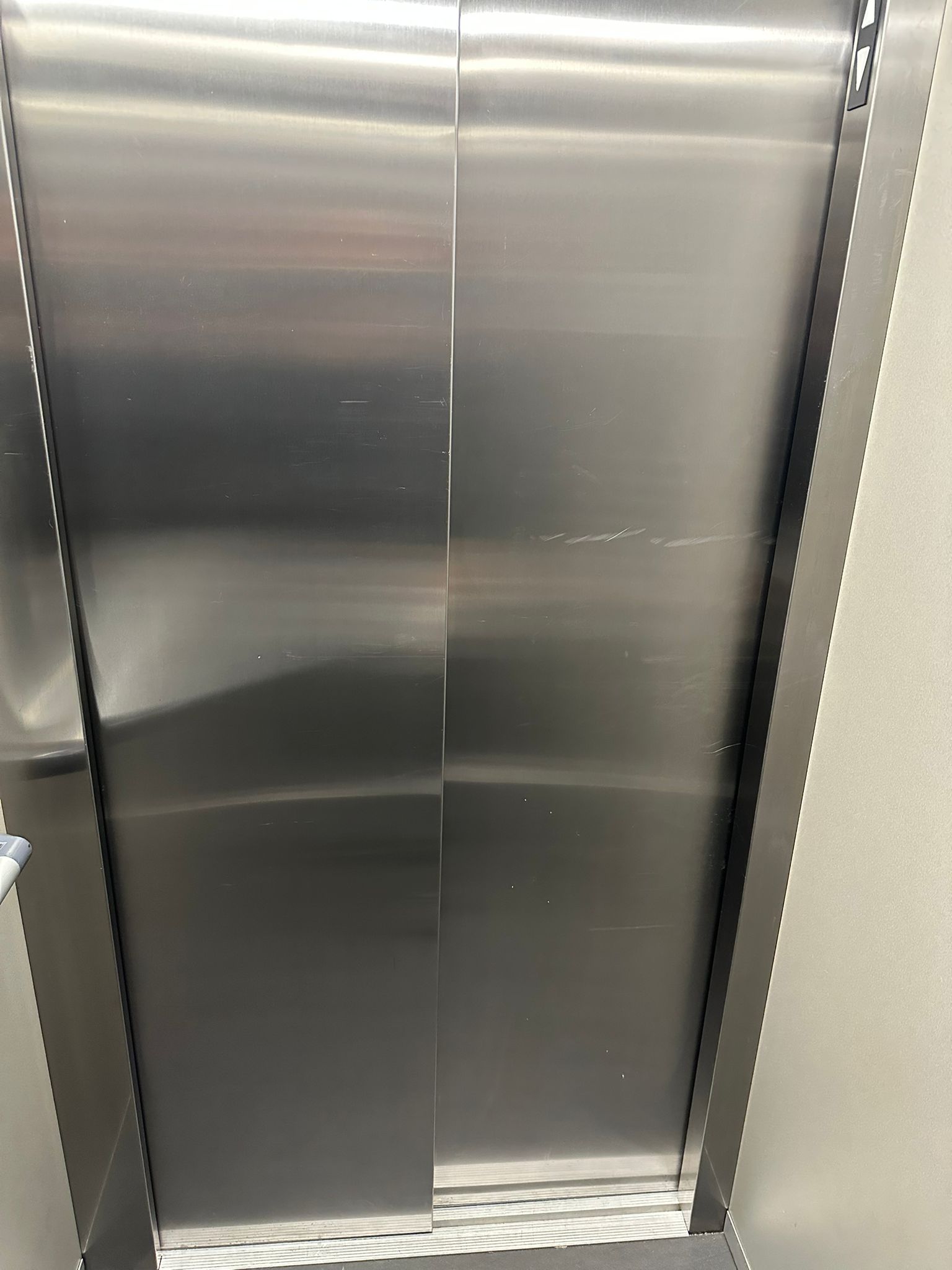 Nettoyage ascenseur  toulouse 31000