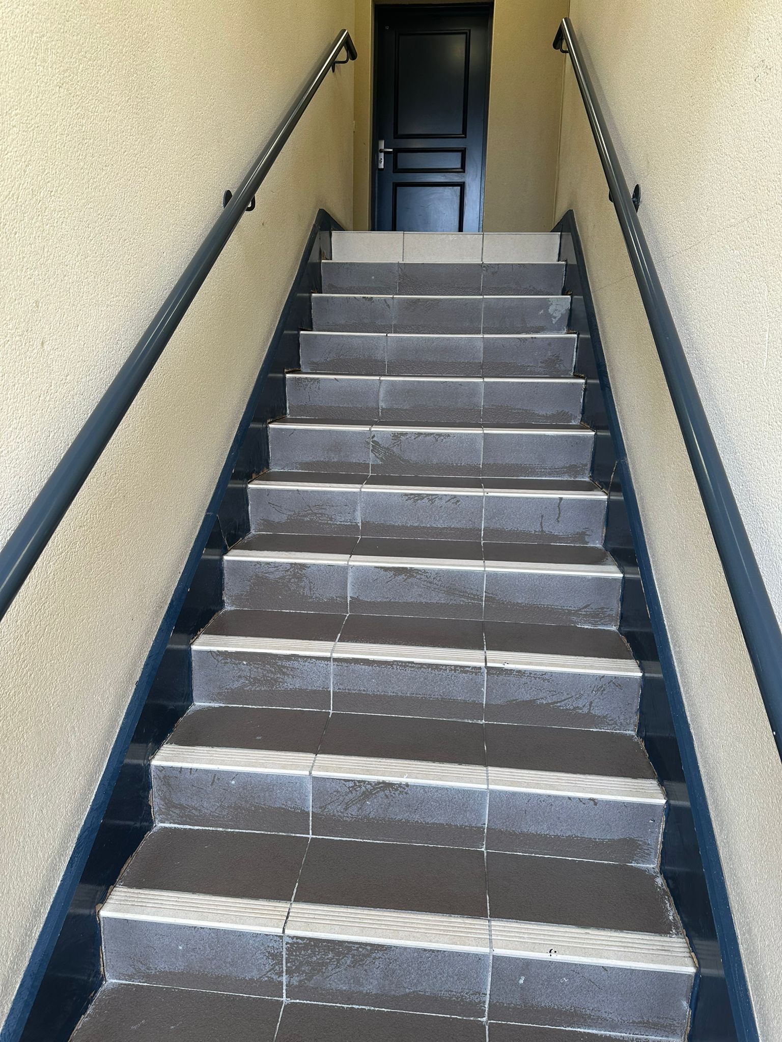 Nettoyage cage escalier  toulouse 31000